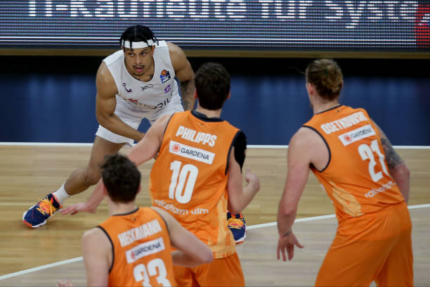 的胜利不仅 的胜利不仅